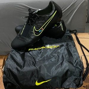 Nike Phantom Venom Elite FG